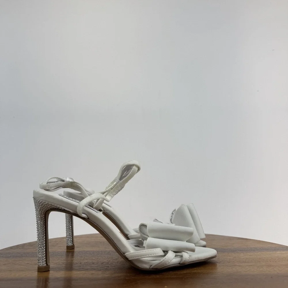 New Womens Steve Madden Mabilia White Bow Wedding Heeled Sandals Size 6.5 M NWOB
